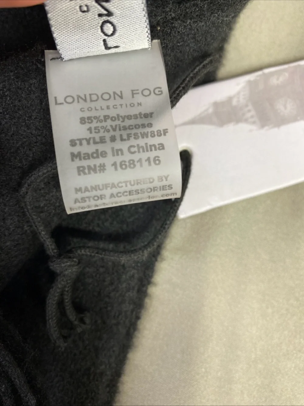 London Fog Women's Black Winter Scarf/Shawl NWT